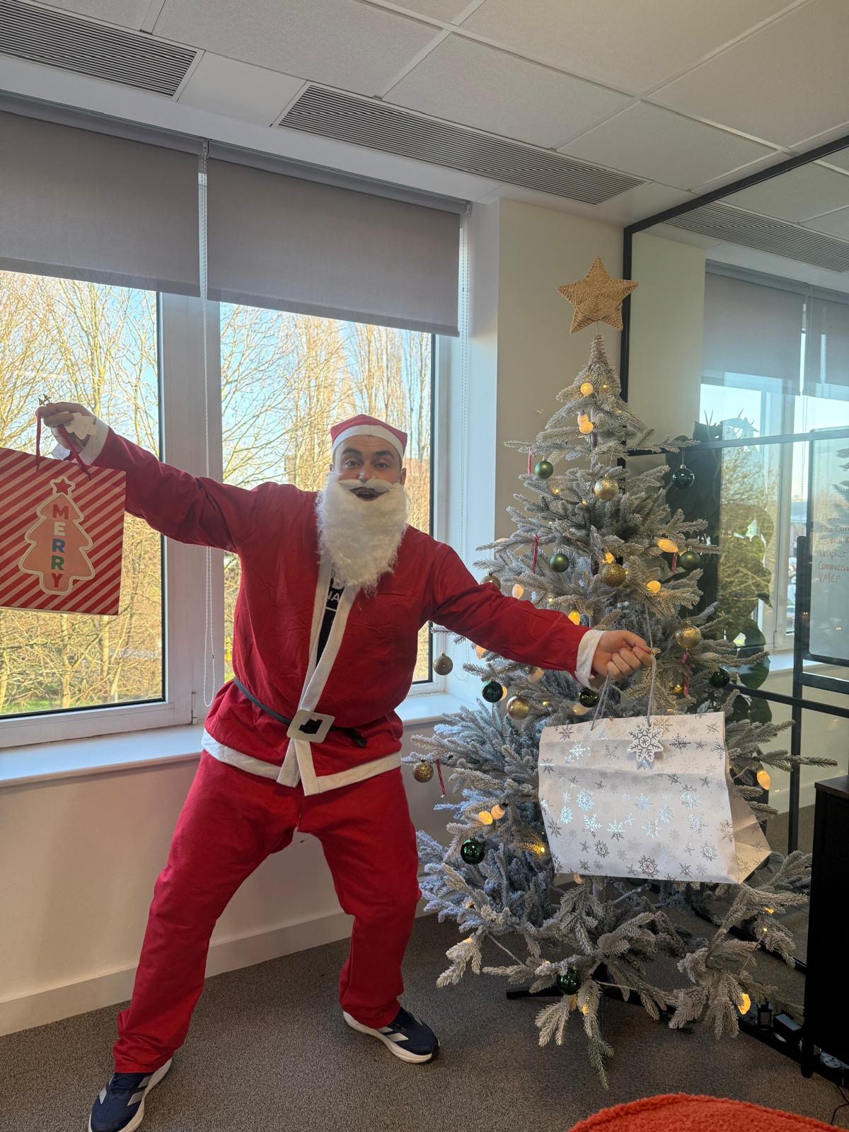 966ef926-5606-4a03-afa0-f73bb2d372ee